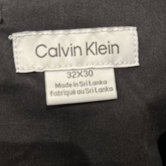 Calvin Klein Women’s flat front Navy 32X30 pants - Picture 4 of 4